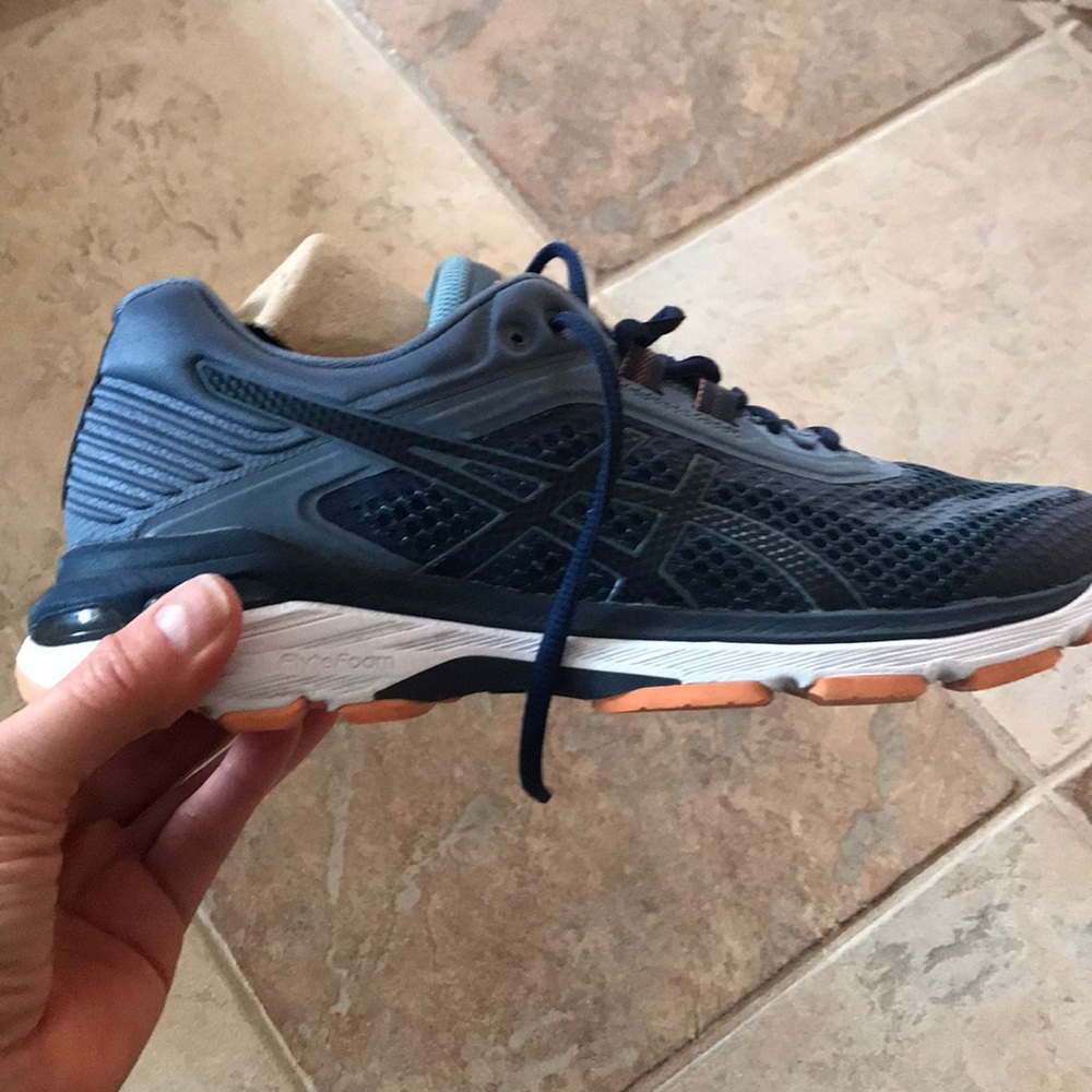 ASICS GT 2000-7
